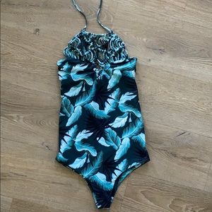 MIKOH Moorea Macrame One Piece - Hawaiian Army M